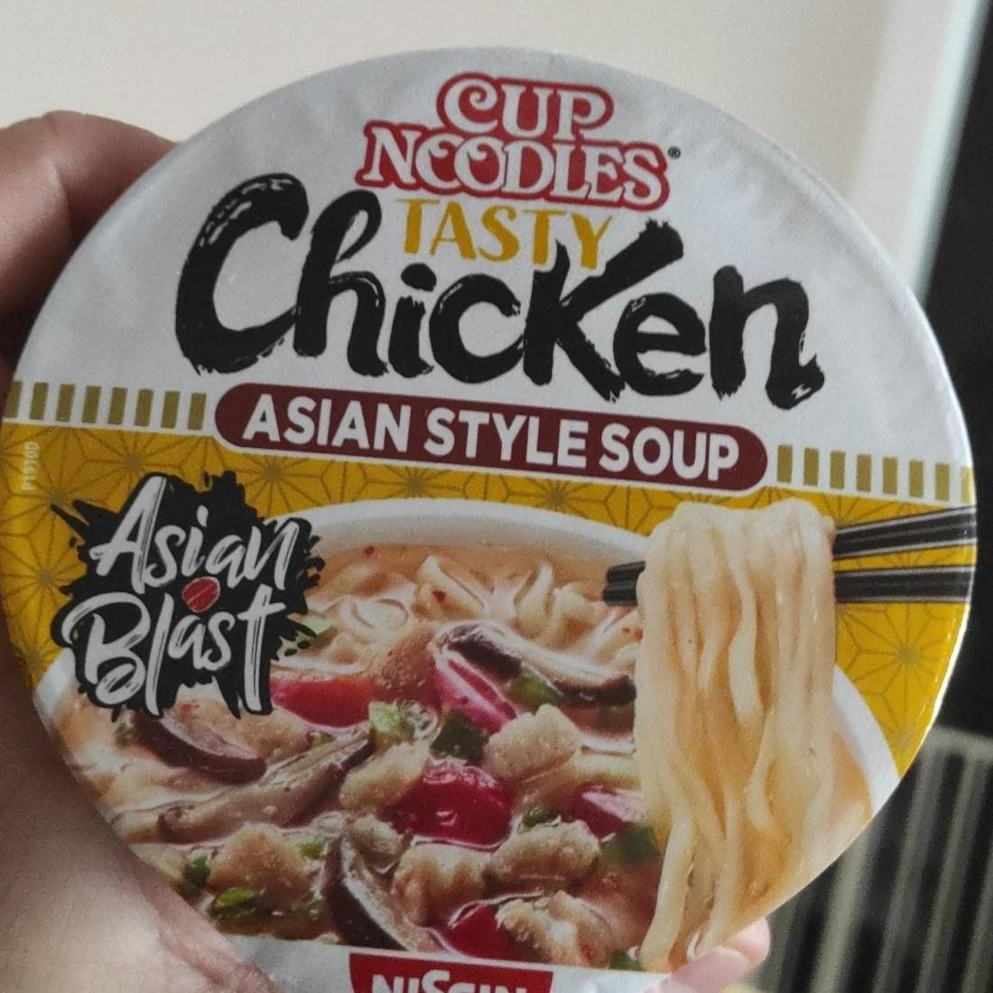 Fotografie - Cup noodles tasty Chicken Asian Style Soup Nissin