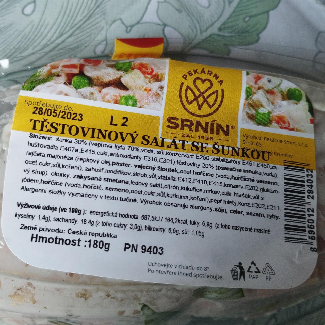Fotografie - Těstovinový salát se šunkou Pekárna Srnín