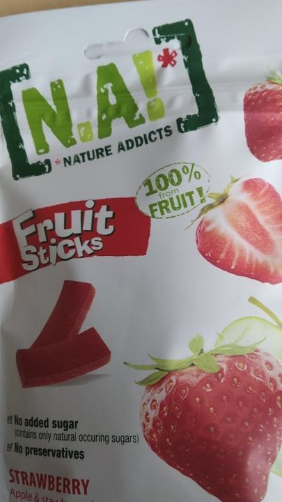 Fotografie - Nature addicts Fruit sticks strawberry