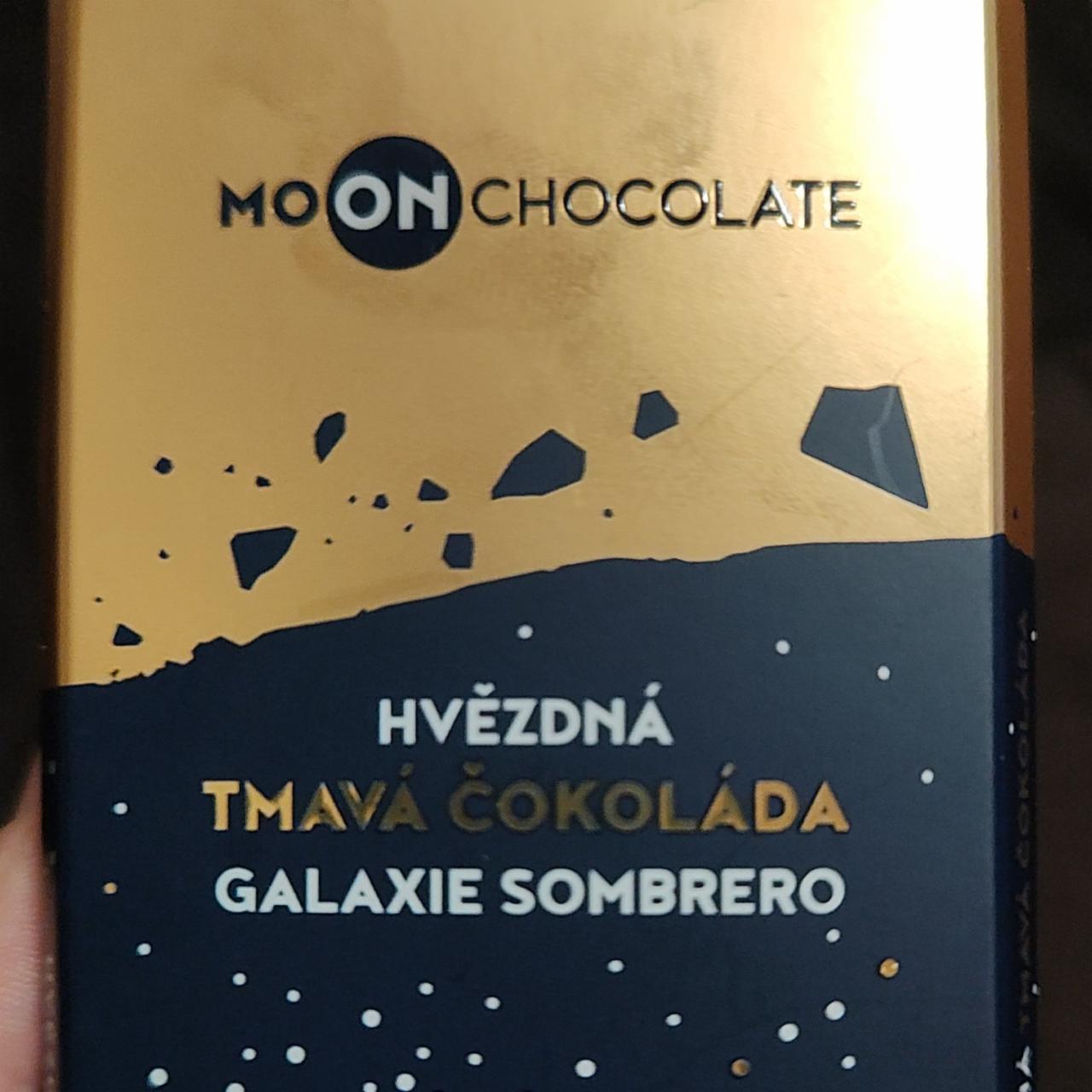 Fotografie - Hvězdná tmavá čokoláda Galaxie Sombrero MoonChocolate