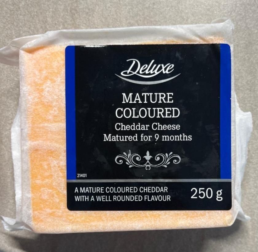 Fotografie - Cheddar Cheese Matured for 9 months Deluxe