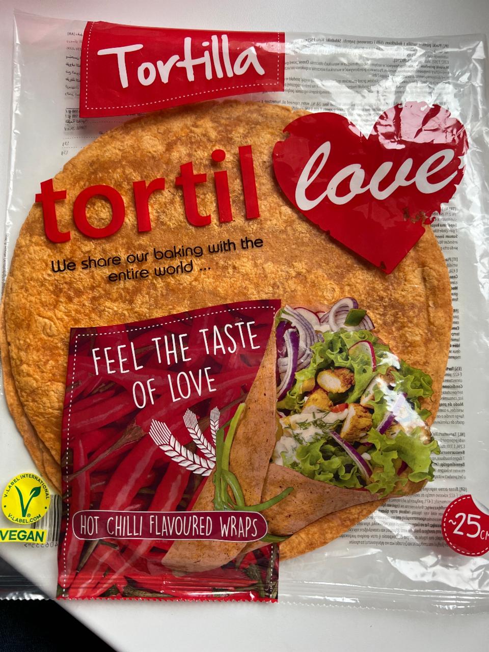 Fotografie - Tortilla Hot Chilli Flavoured Wraps Tortilla love