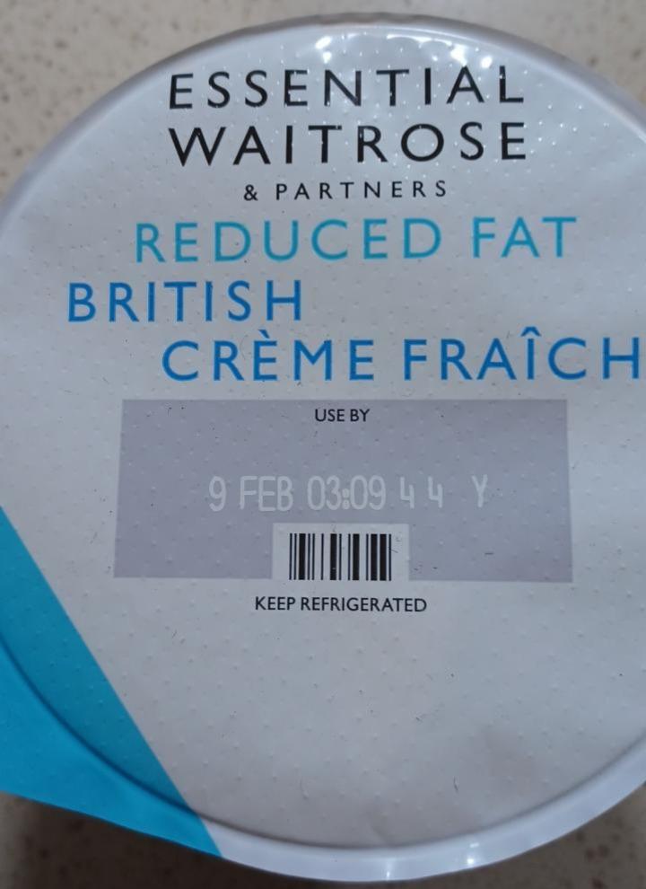 Fotografie - Essential Reduced fat Crème fraîche Waitrose & Partners