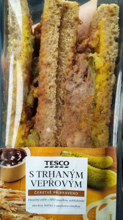 Fotografie - sendvič s trhaným vepřovým masem Tesco