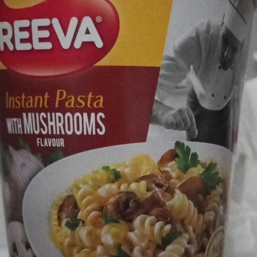 Fotografie - Instant Noodles with Mushrooms Reeva