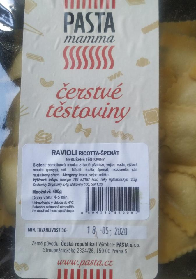 Fotografie - čerstvé těstoviny Ravioli ricotta-špenát Pasta mamma