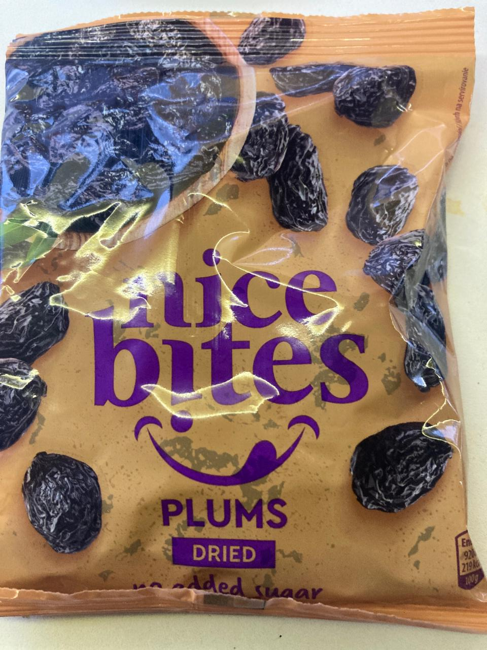 Fotografie - plums dried Nice Bites