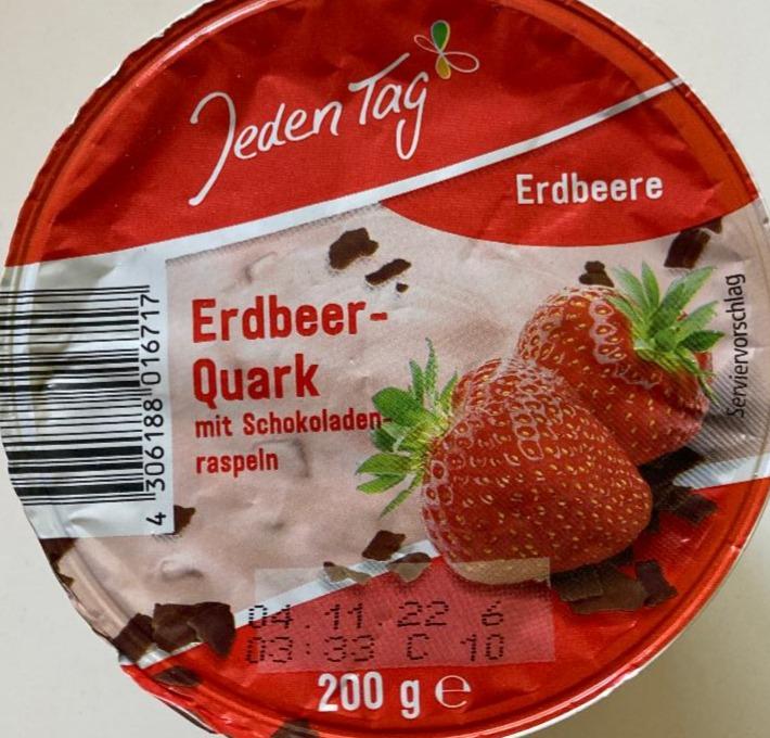 Fotografie - Erdbeer-Quark mit Schokoladen raspeln Jeden Tag