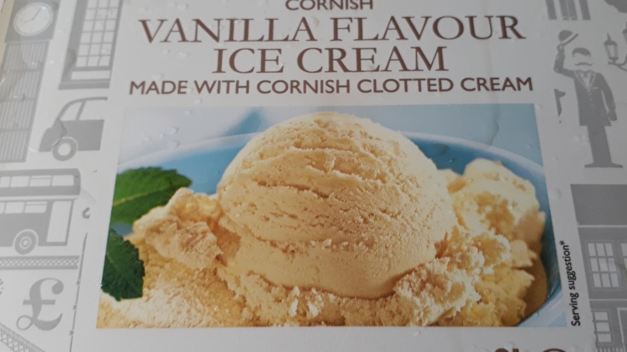 Fotografie - Vanilla flavour ice cream made with cornish clotted cream Hatherwood