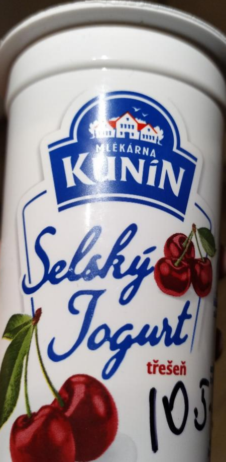 Fotografie - selský jogurt třešeň Kunín