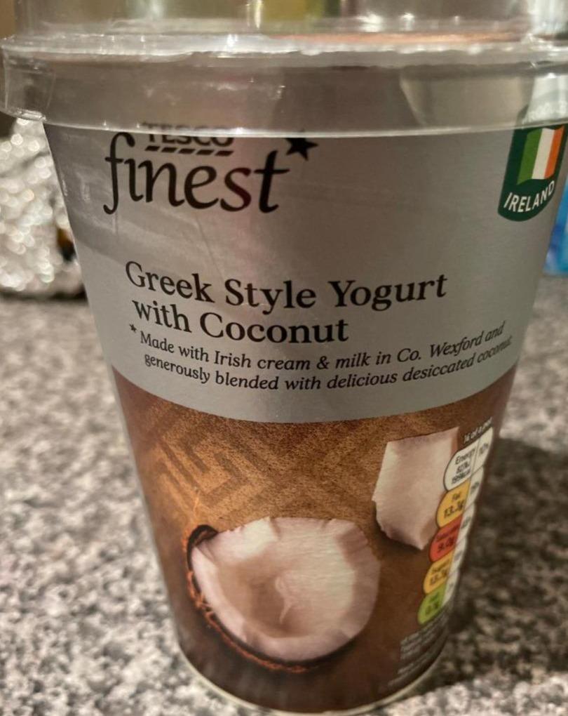 Fotografie - Greek Style Yogurt with Coconut Tesco finest