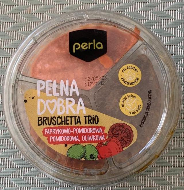 Fotografie - Bruschetta trio paprykowo-pomidorowa, pomidorowa, oliwkowa Perla