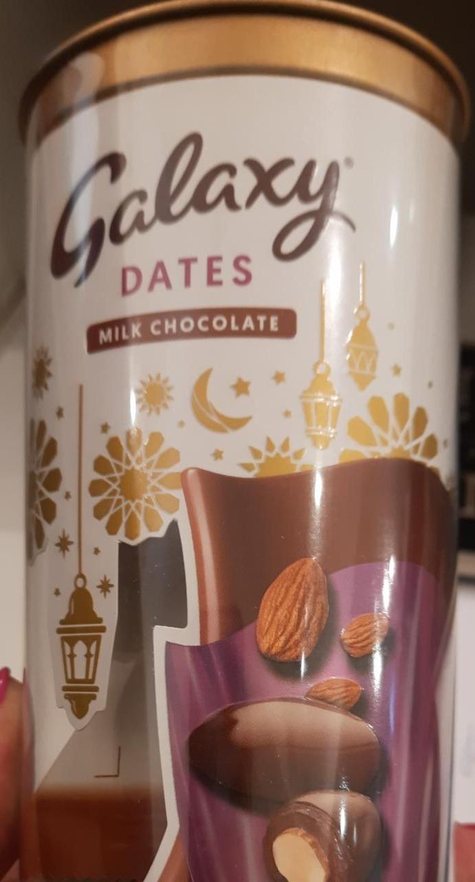 Fotografie - Dates Milk Chocolate Galaxy