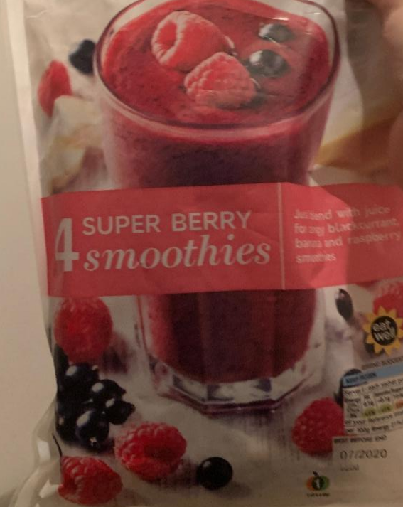 Fotografie - super berry smoothie Marks&Spencer
