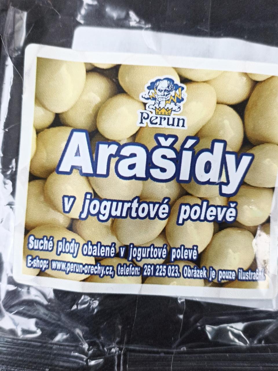 Fotografie - Arašídy v jogurtové polevě Perun
